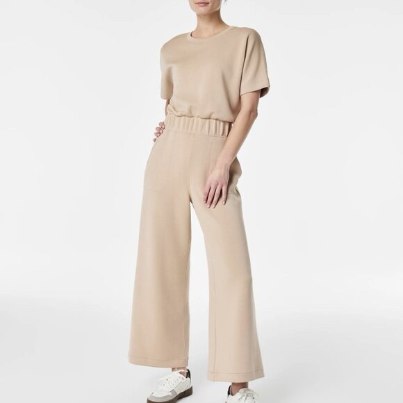 NEW Spanx Air Essentials Short Sleeve Crop Wide Leg Jumpsuit Beige Tahini Sz XL - Picture 1 of 9